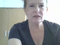 I am a Milf/Mature woman who likes eroticism and sensuality.Join me for a journey full of fantasies and pleasure.I speak English and Portuguese