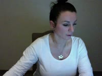 Hey ik ben Nina. Korte intro .. ik ben klein van stuk maar groots in presence, love it. Dominant op een speelse manier.ik hou van nieuwe uitdagingen! Oeh, ik voel de vibes al ..