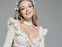 chat room photo AdelinaKael