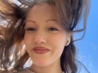 nude webcamgirl AnnikaRodrigez