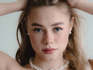 camgirl webcam photo BrittaniBrogren