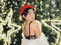 girl naked ElizabethThaylor