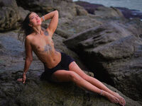 naughty camgirl fingering shaved pussy IskrinaCold