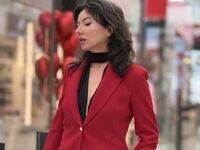 cam girl masturbating with sextoy MnemoZeina