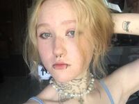 naked girl with webcam masturbating MoriahEverly