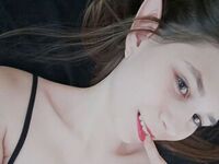 naughty cam girl masturbating with dildo TinishaDubbert