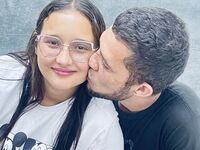 hot livecam show AnnaliaAndJeremy
