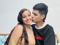 adult live webcam MadissonAndLucas
