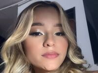 cam girl masturbating with vibrator AaishaCollin