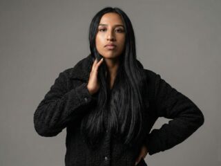 camslut AdaharaBanks