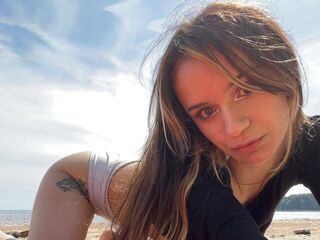 cam strip tease AgataMilk