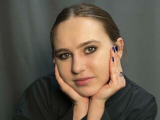 chat livesex AlanaHowlett