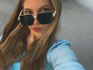 adult webcam chat AlexaMalouf