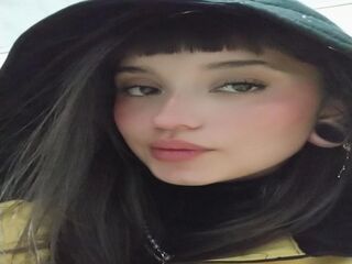 masturbating AliceMorely