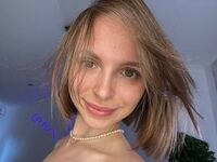 cam girl masturbating with dildo AllieBlack