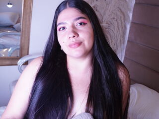 camgirl masturbating with dildo AmaraDolce