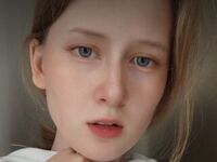 naked cam girl fingering pussy AmyCollege