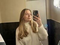 camgirl showing tits AryaThomas