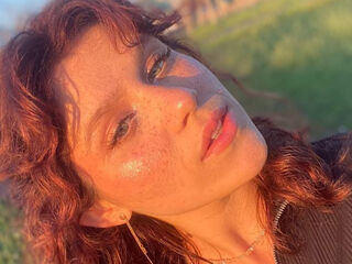 naughty video chat AstridChing