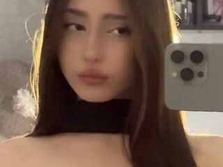 hot cam girl masturbating with dildo BellaJersiquins