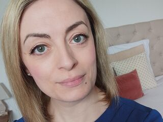 kinky webcam model BiancaLuxe