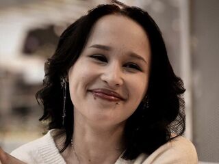 naked girl with webcam masturbating BrandieOcasio