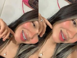 fingering girl chat CamilaFezz