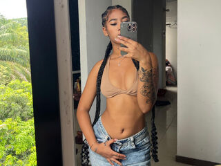 free nude live show CarolineCartson