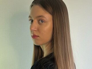 free chatroom ChanellGawrys