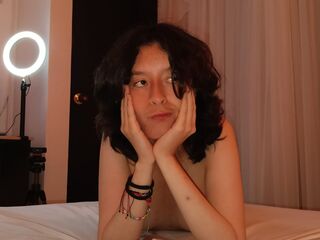 naked girl with webcam fingering pussy CharlotteBlade