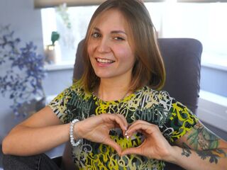 nude webcamgirl pic ChauFullmore