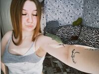 cam girl playing with vibrator ClaraWeston