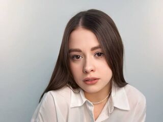 topless girl DanielleGrovier