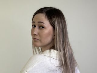 cam girl masturbating with dildo DaphneBoyter