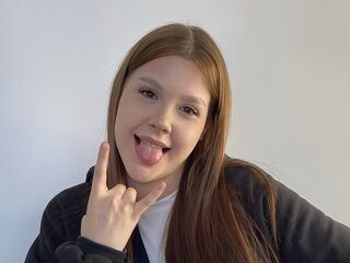 cam girl showing tits DeloisProw