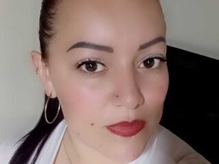 camgirl spreading pussy DinaCarls