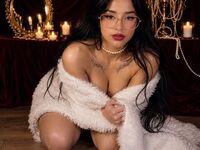naughty cam girl fingering shaved pussy EiddaValerius