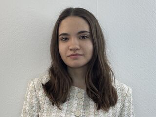 camgirl chatroom ElishaPelini