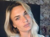 webcam babe chatroom EllieMaryn