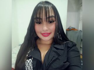 strip tease show EmaClarens