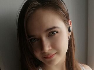 girl webcam naked EmilieMollo