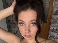 cam girl playing with vibrator EmmalineCiaccia
