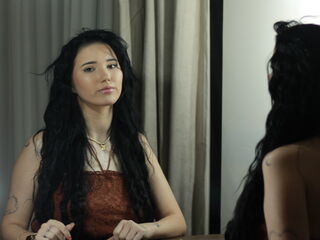 naked cam girl masturbating with sextoy FleurDivine