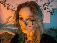 cam girl webcamsex FloraMuse