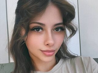 cam girl masturbating with sextoy GigiTijerino