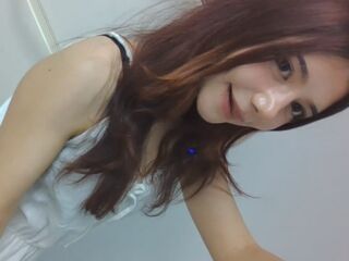 camgirl showing tits HoaBuis