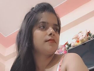 masturbating webcamgirl HottyAyeha