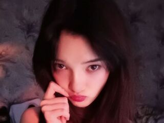 cam girl showing tits IngerTycer