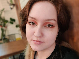 beautiful cam girl JannetteCasias