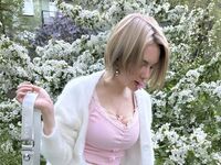 adult webcam JellyEllie